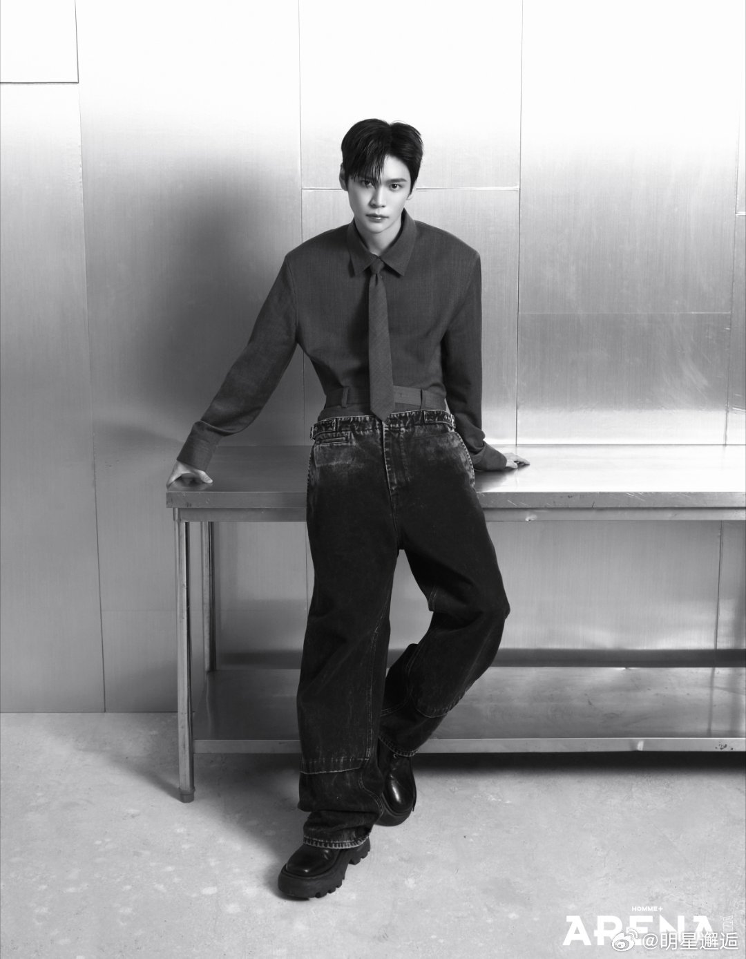 EUNSEOK生日刊ARENA封面 祝EUNSEOK生日快乐！ 少年以沉稳姿态解