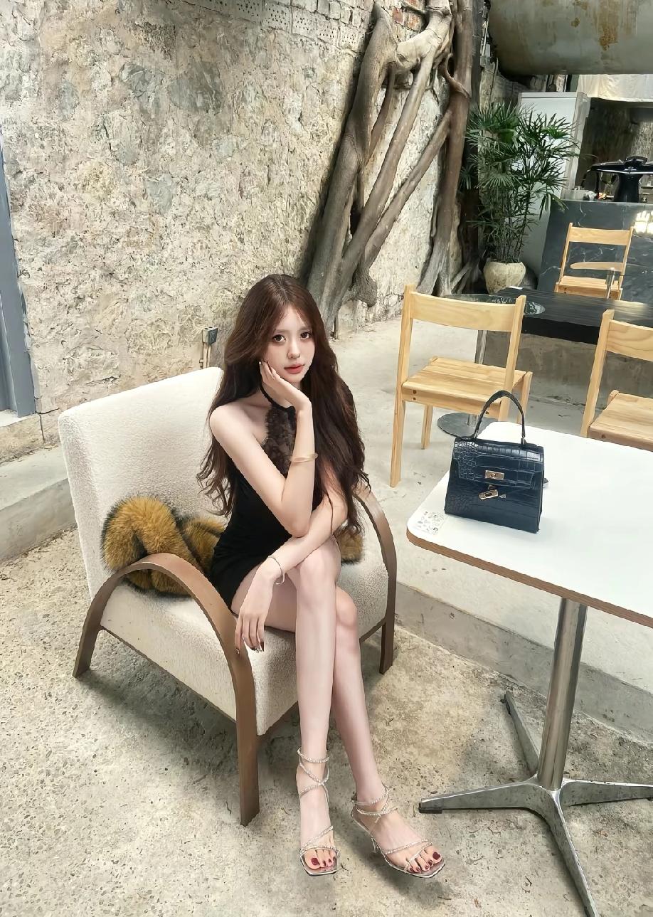 臭美一下今天穿些啥 今天有女人味了 什么样的女人才具有魅力? 魅力女生身上都有哪