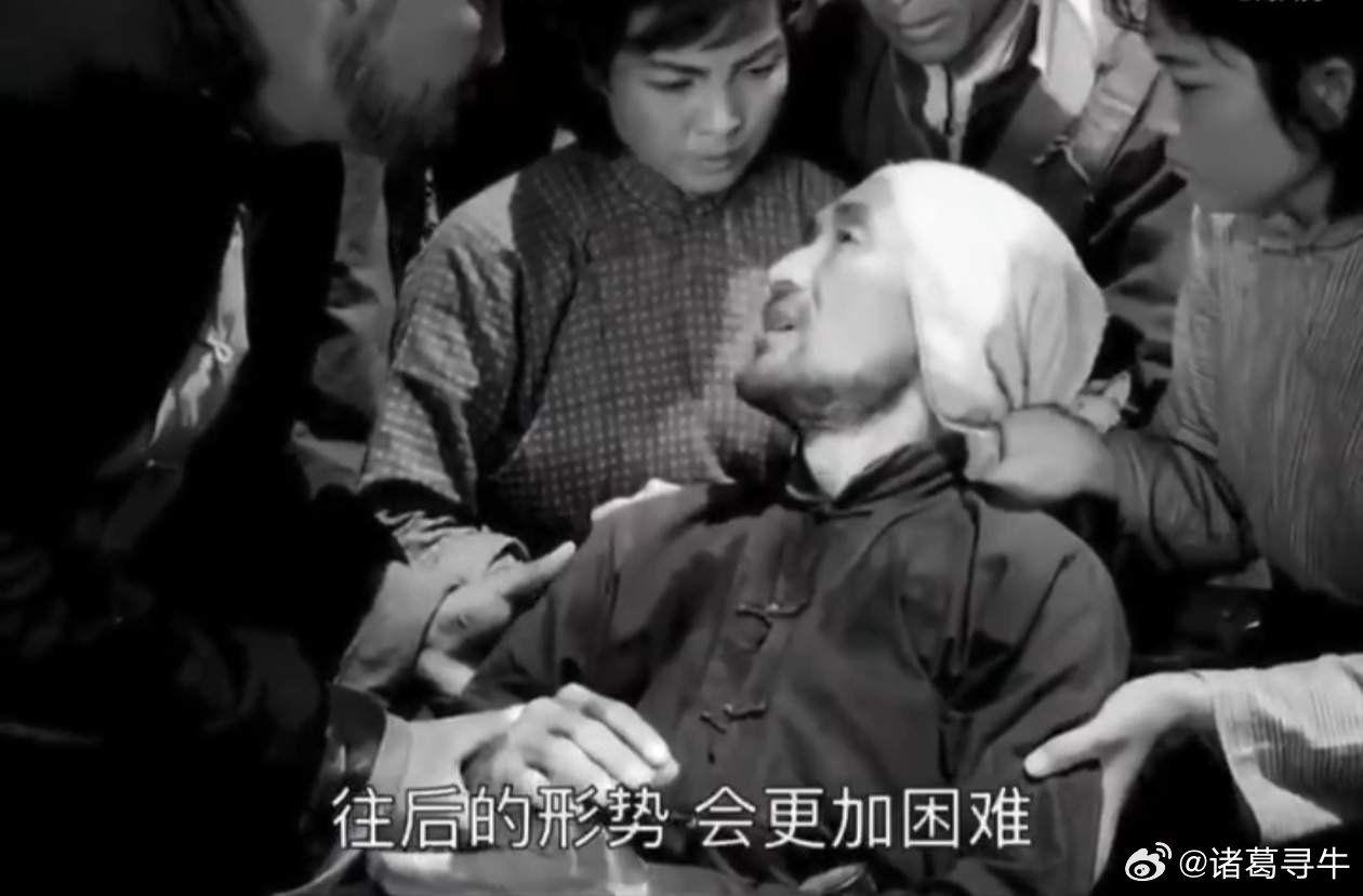 今天的大盘还是表现比较弱，量能也偏弱。资金"弃旧换新"——电池暴跌7%（主力净流
