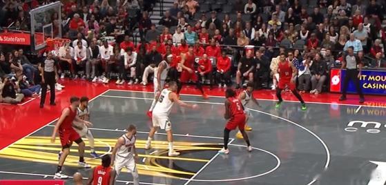 得分创生涯新高！多镜头逐帧拆解，卡马拉本季进攻表现123456霍乐迪肘区拿球发牌