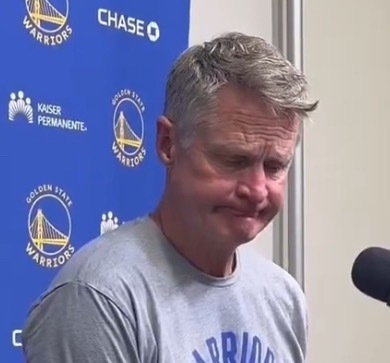 关于梅尔顿的上场时间问题科尔赛后给的解释是 他要控制梅尔顿的上场时间 然后让他明