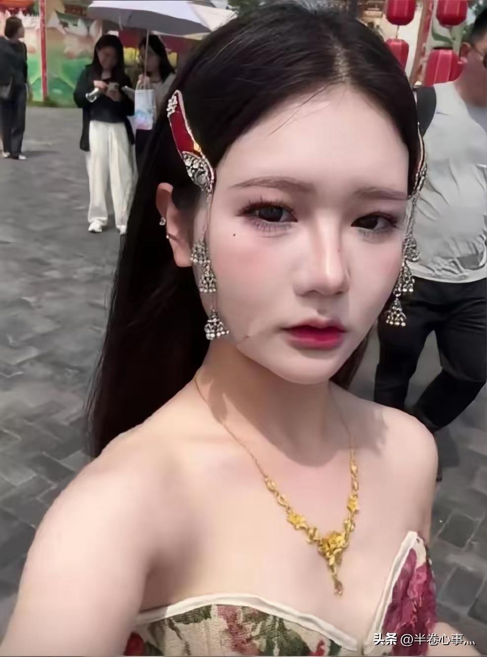 2026年6月2日下午，25岁的杨女士精心打扮了一番，准备去宝莲寺拍照打卡。她特
