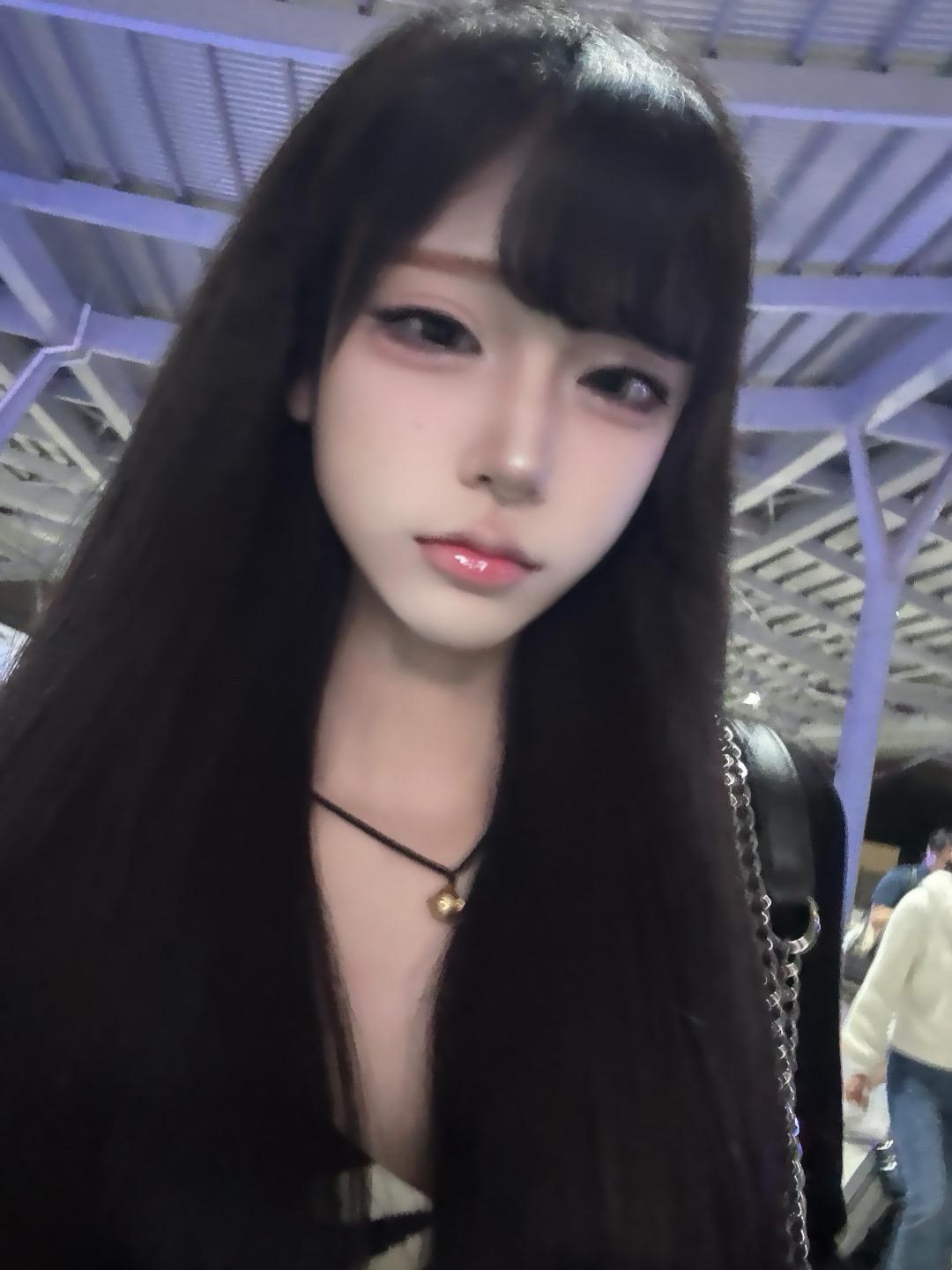 你那个时候一定很委屈吧 明明在等我哄你 我却还和你较劲 对不起