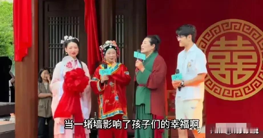 王婆真的是天生当媒婆的料，大家天天吐槽江西高彩礼，在她嘴里竟然变成了有理，她说“