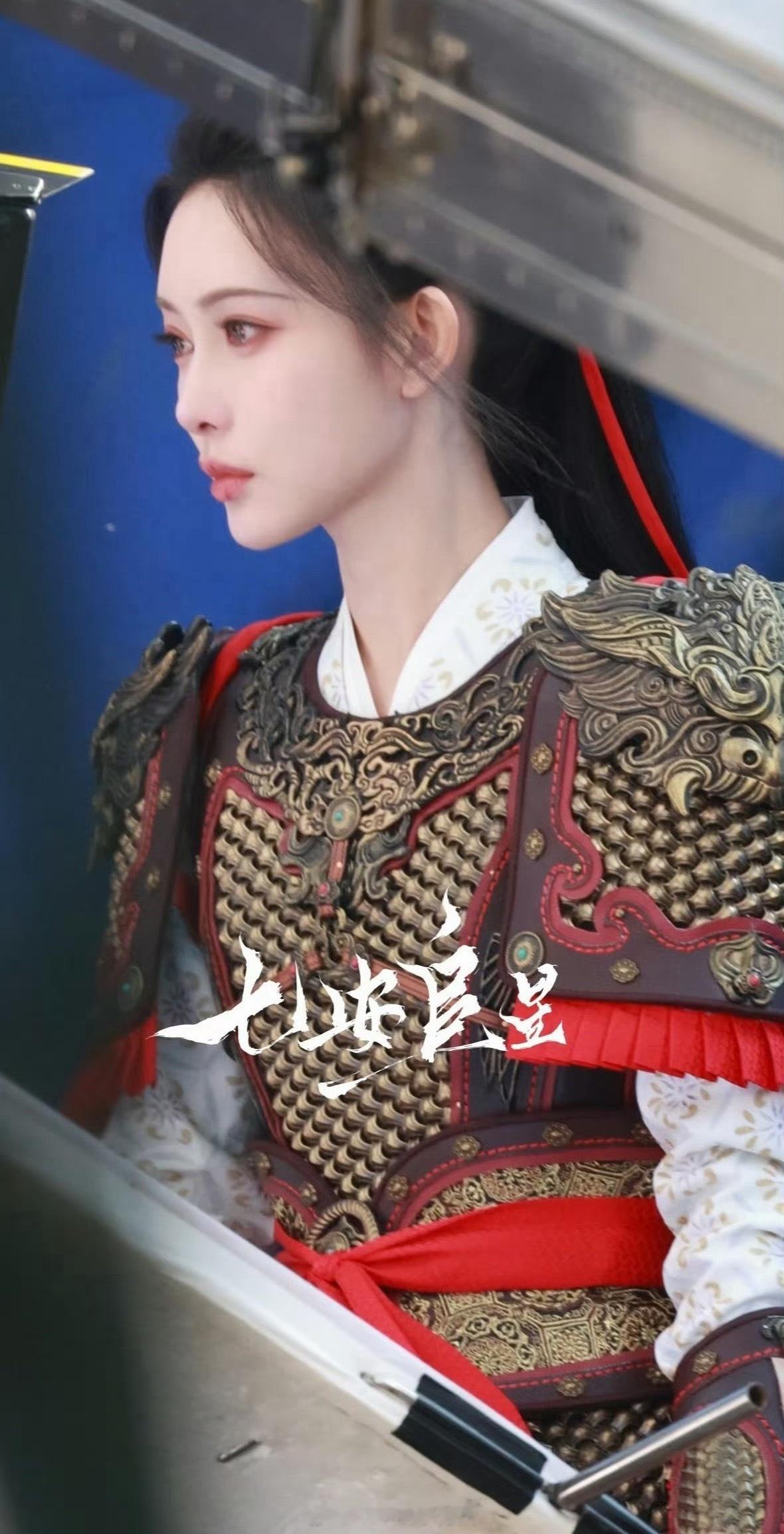 感觉孟姐是想演的 不然闹成这样也没拒饼 今天新剧造型出了 有没有沈娇娇那味儿？