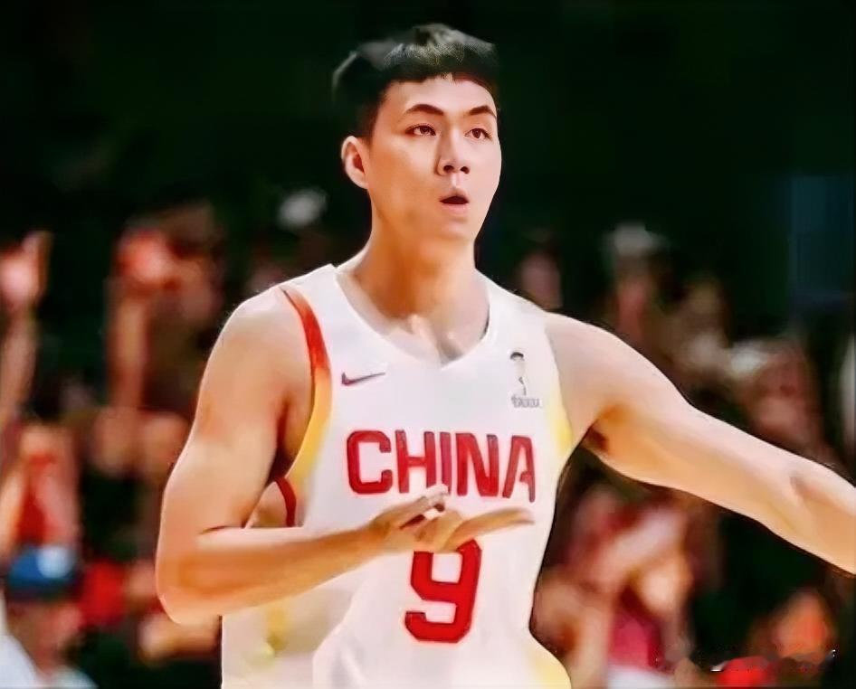 赵继伟轮休，中国男篮 83--78 战胜 乌拉圭队，球员打分，三人优秀，三人良好