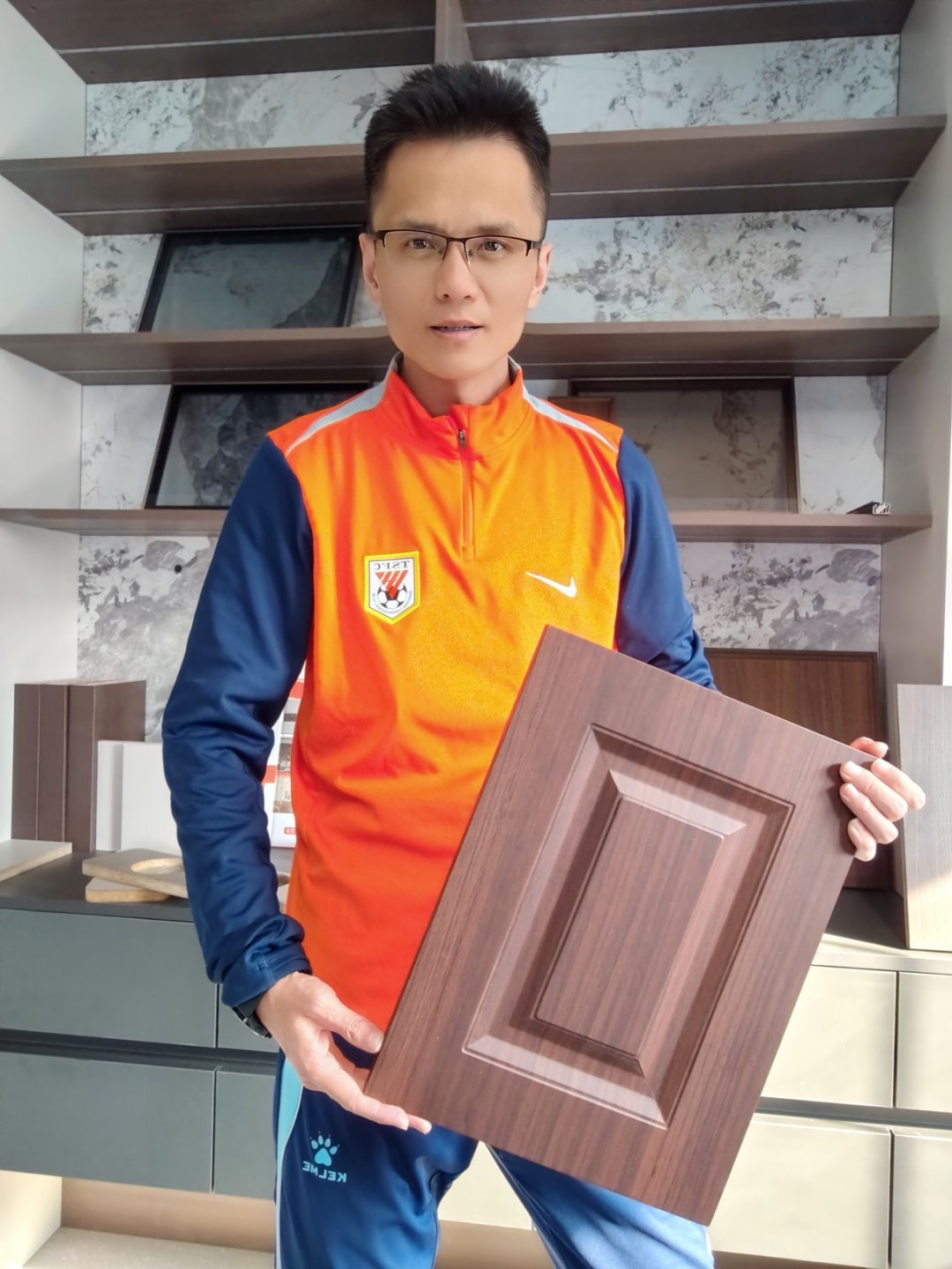 换个赛道，重新开始！可能前路坎坷，但我会努力，全力以赴去做。期待精彩绽放的那一刻