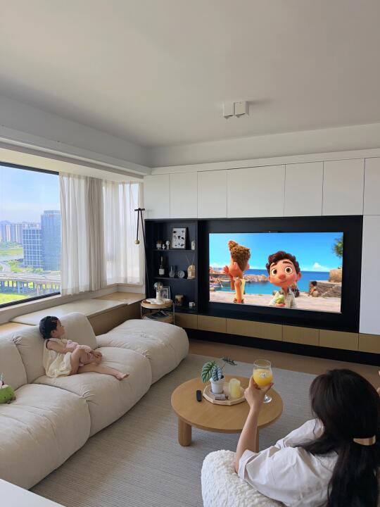 客厅变形记：早教班+健身房+电影院🎬？