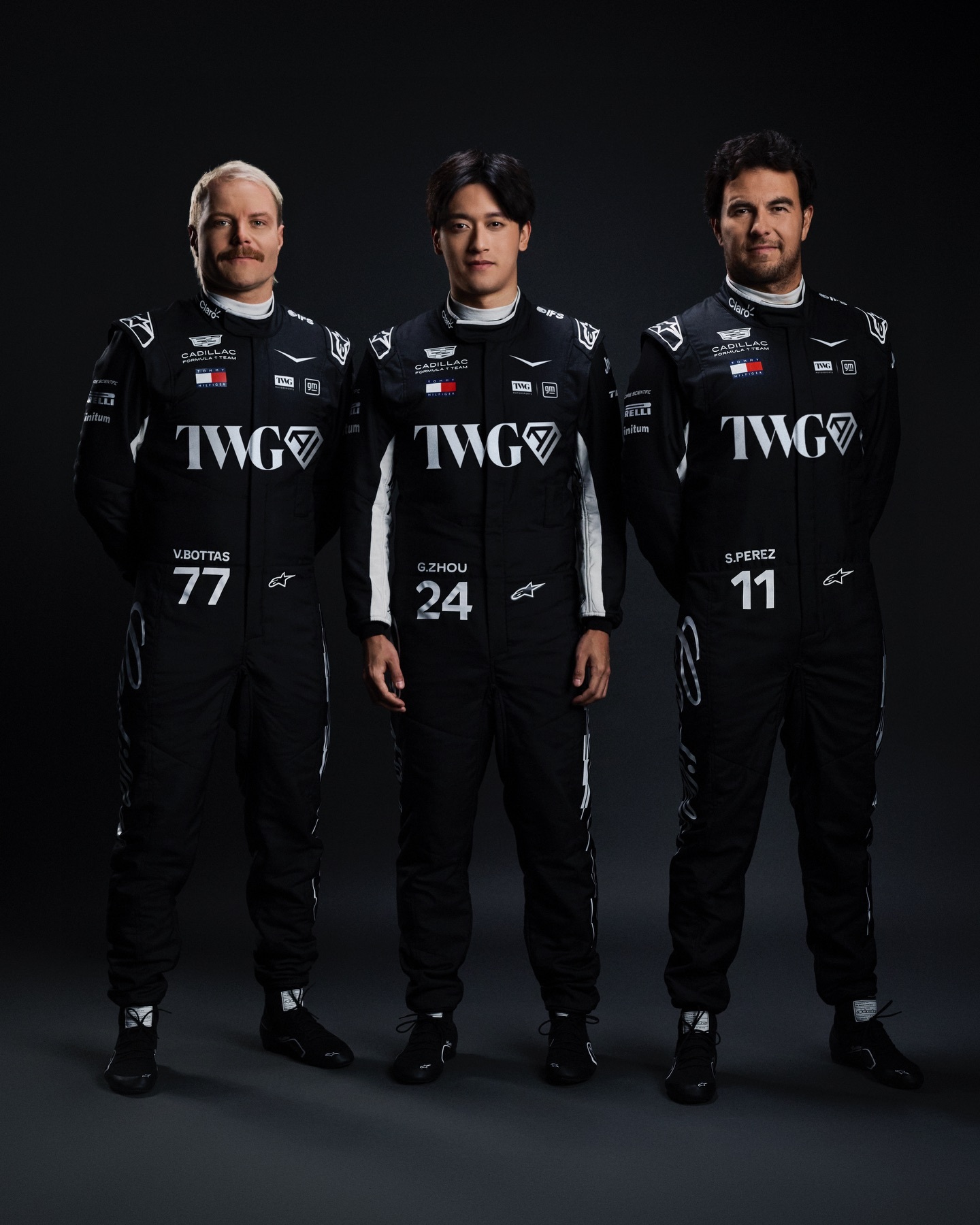 凯迪拉克F1车队赛服的完整形态⬇️F1