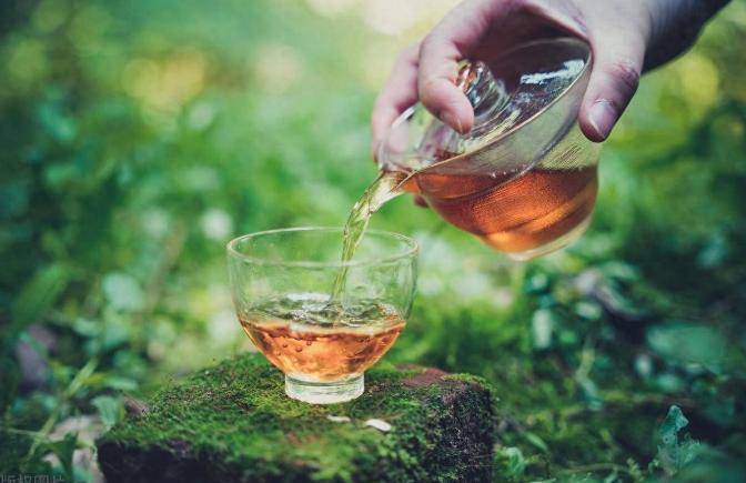 茶是关节炎的“凶手”？若不想关节报废，这3样也需谨慎食用

关节炎是一组包含多种