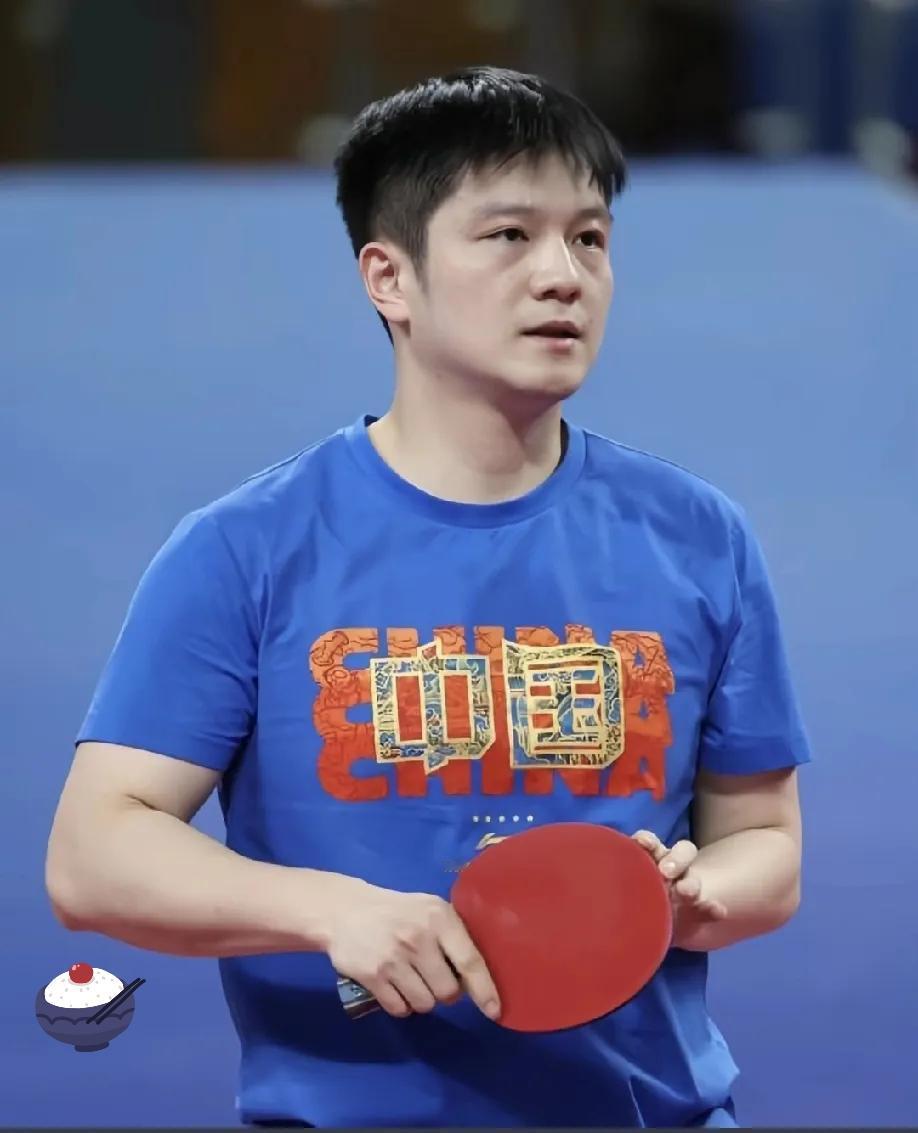 很多人都在猜樊振东为啥缺席伦敦世乒赛，其实真相很简单，不是被迫也不是隔阂，而是他
