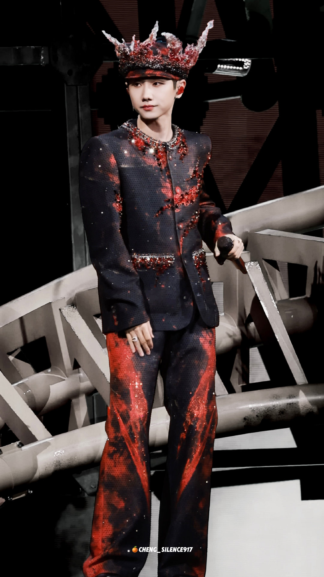 汪苏泷世巡纽约场剑魂新编舞内娱好齐舞来了！汪苏泷纽约场《剑魂》新编舞帅到尖叫，少