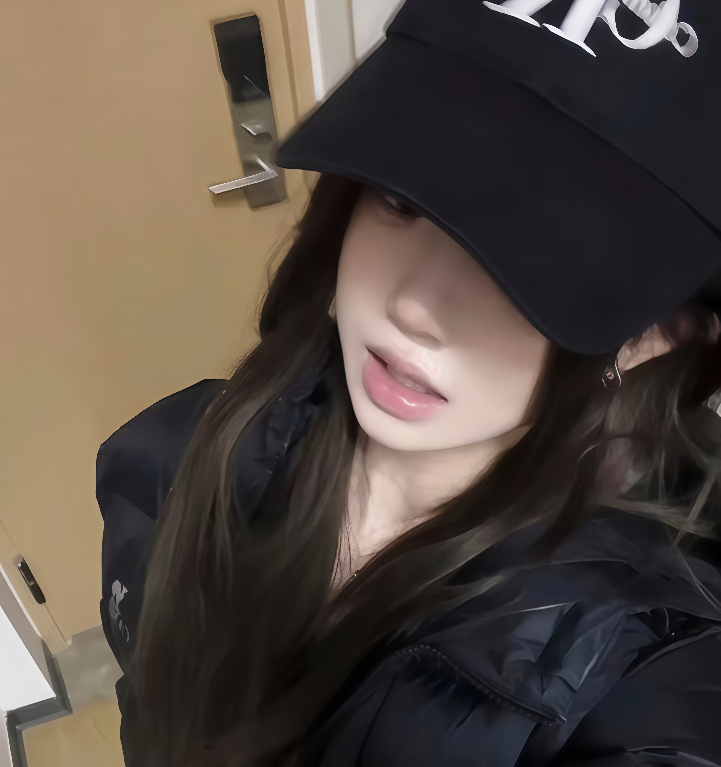 𝘄𝗲𝗰𝗵𝗮𝘁 女生头像背景图丨小狗来电 ​​​