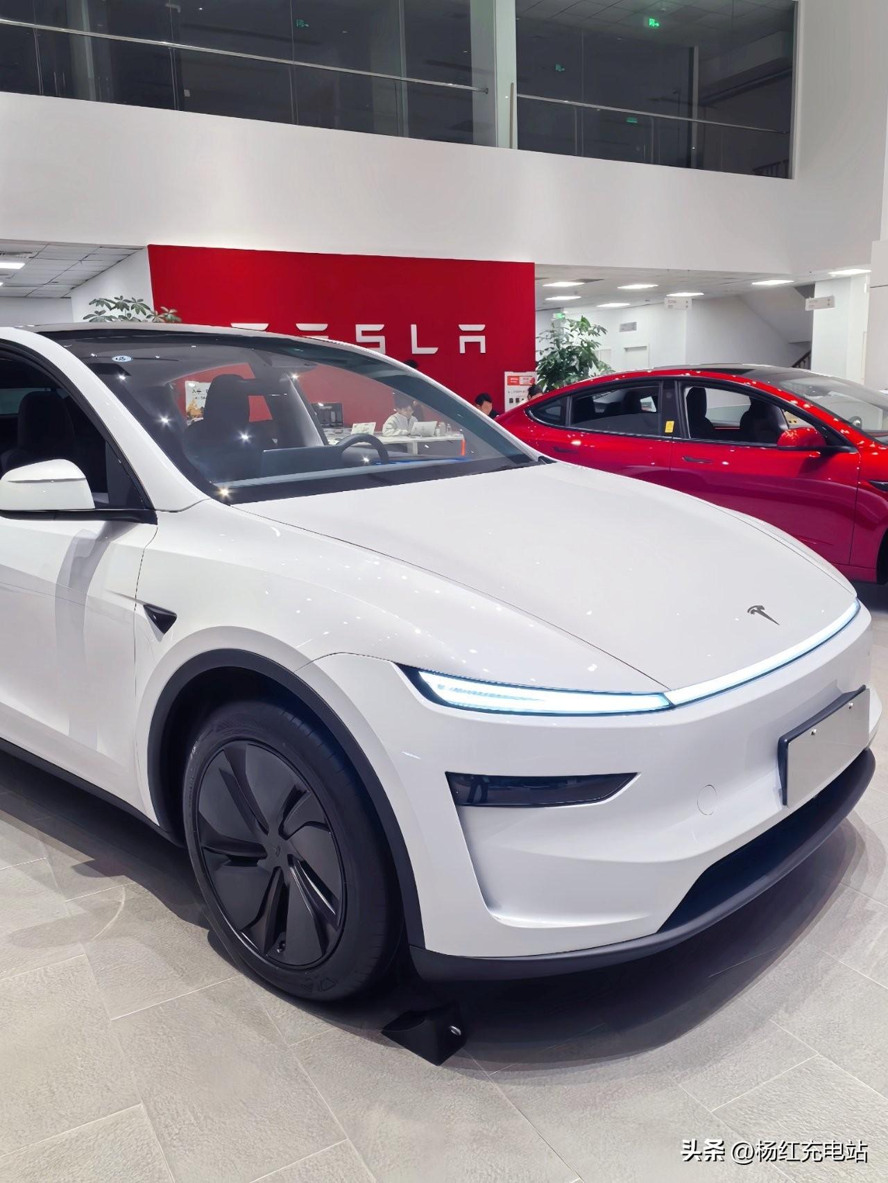 中东战火引燃油价！中国新能源车意外爆火，成最大赢家
 
美以联手对伊朗动手，中东