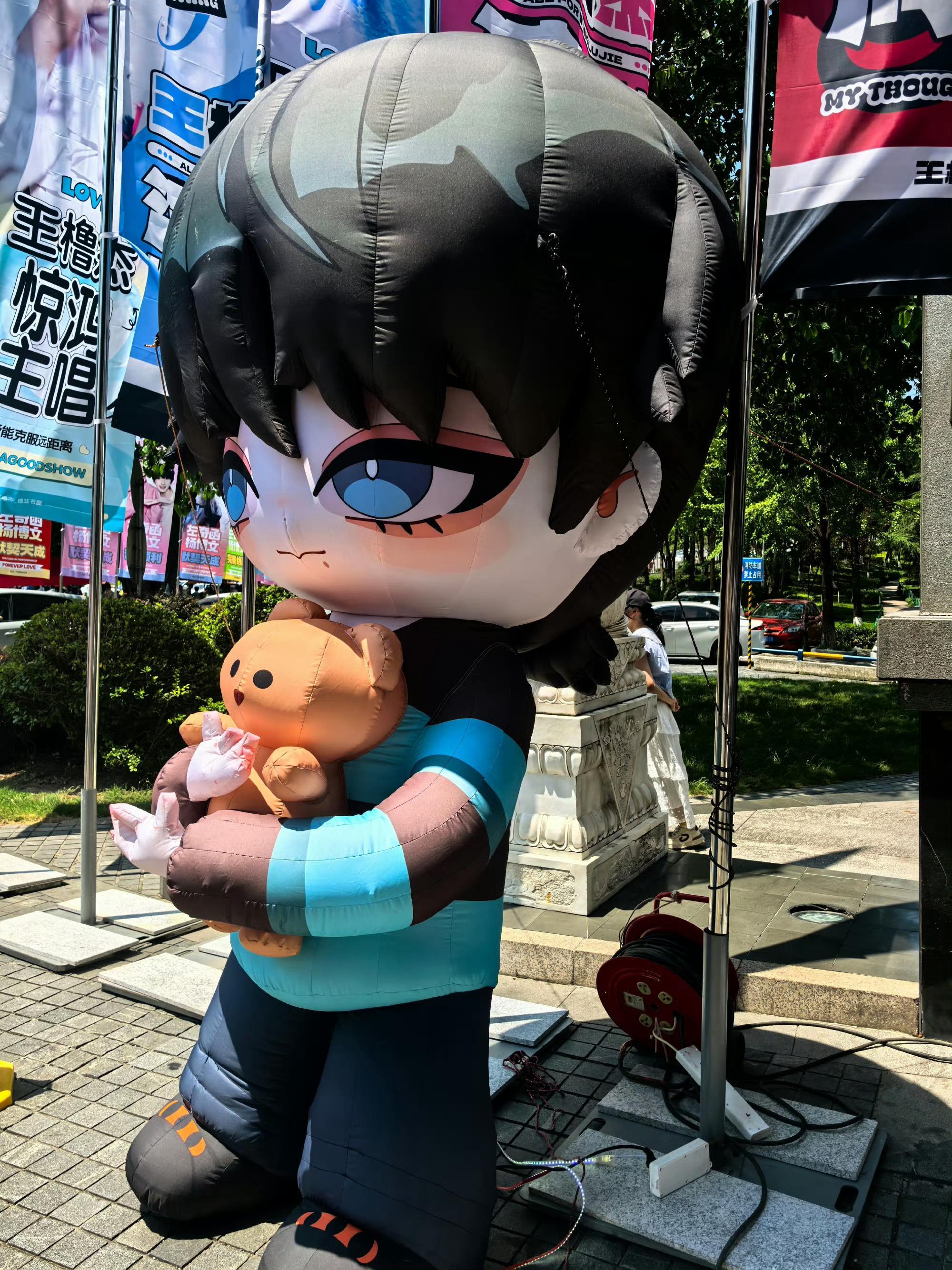 【王橹杰】王橹杰家今天线下气模橹橹 ​​​