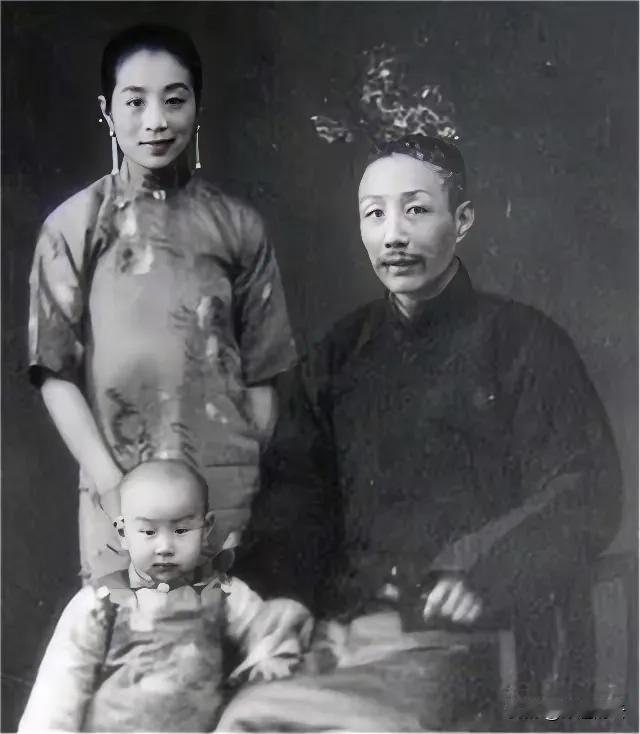 1934年，44岁的交大校长张福运对妻子李国秦说：“我们养女怀孕了，孩子是我的！