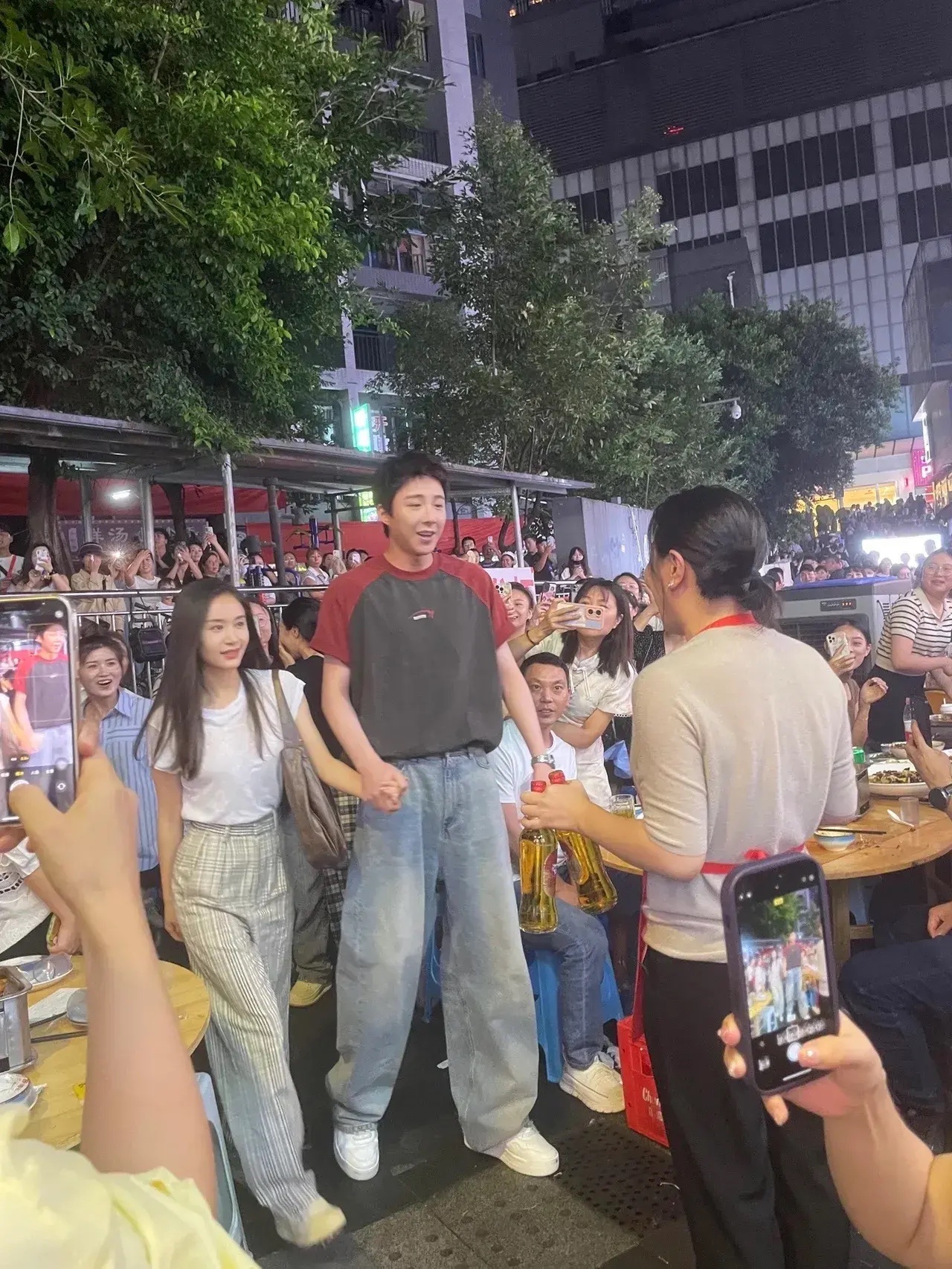 以为是拍戏，看评论是处对象？ ​​​
