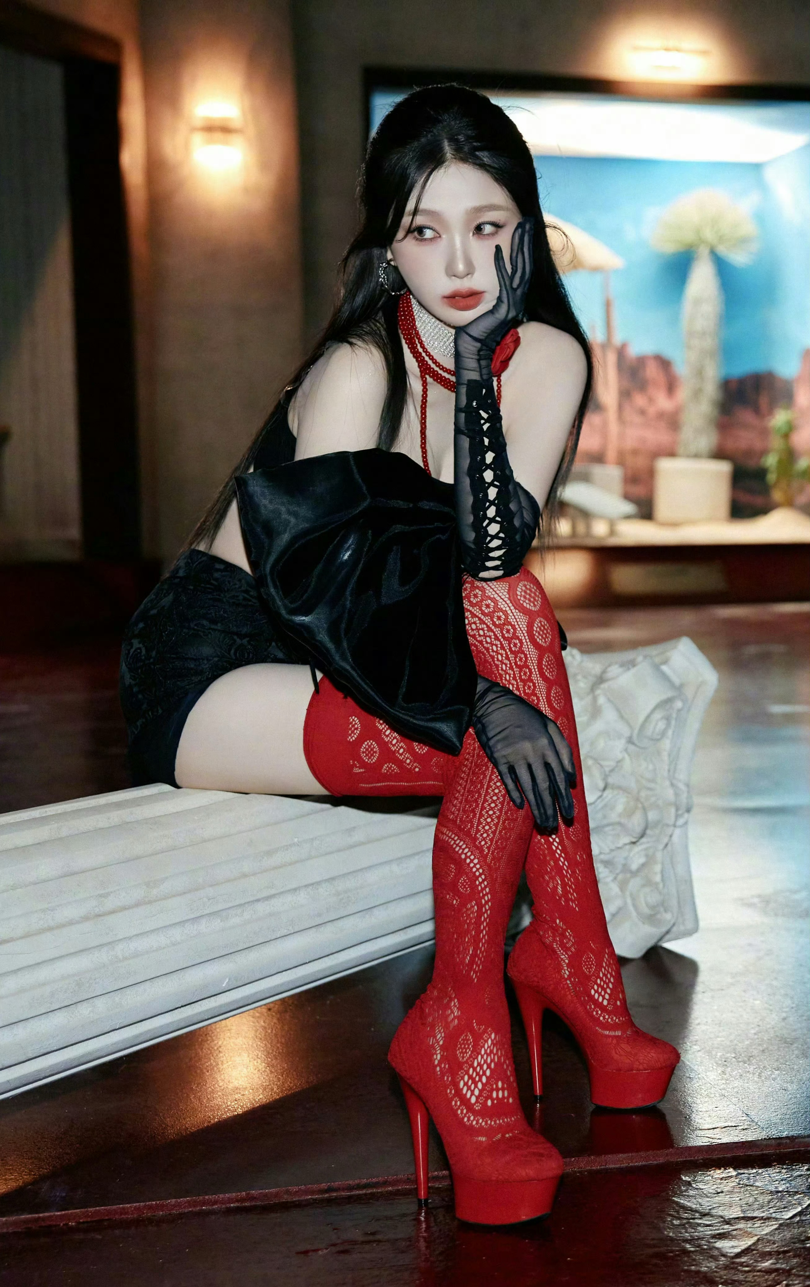 虞书欣这黑丝手套红丝袜看着可太让人爱了