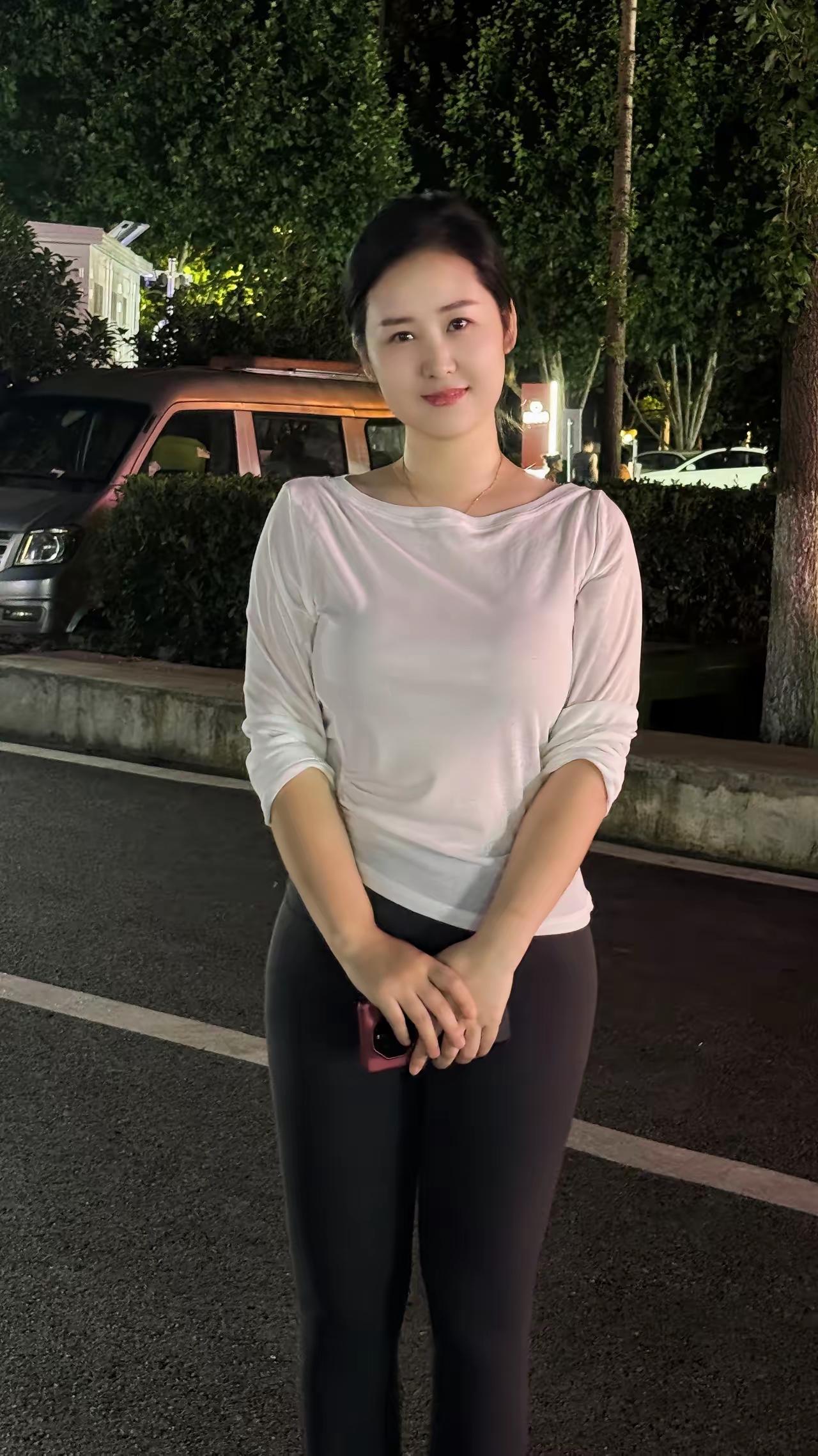 不赶时间，只享受当下，孤单