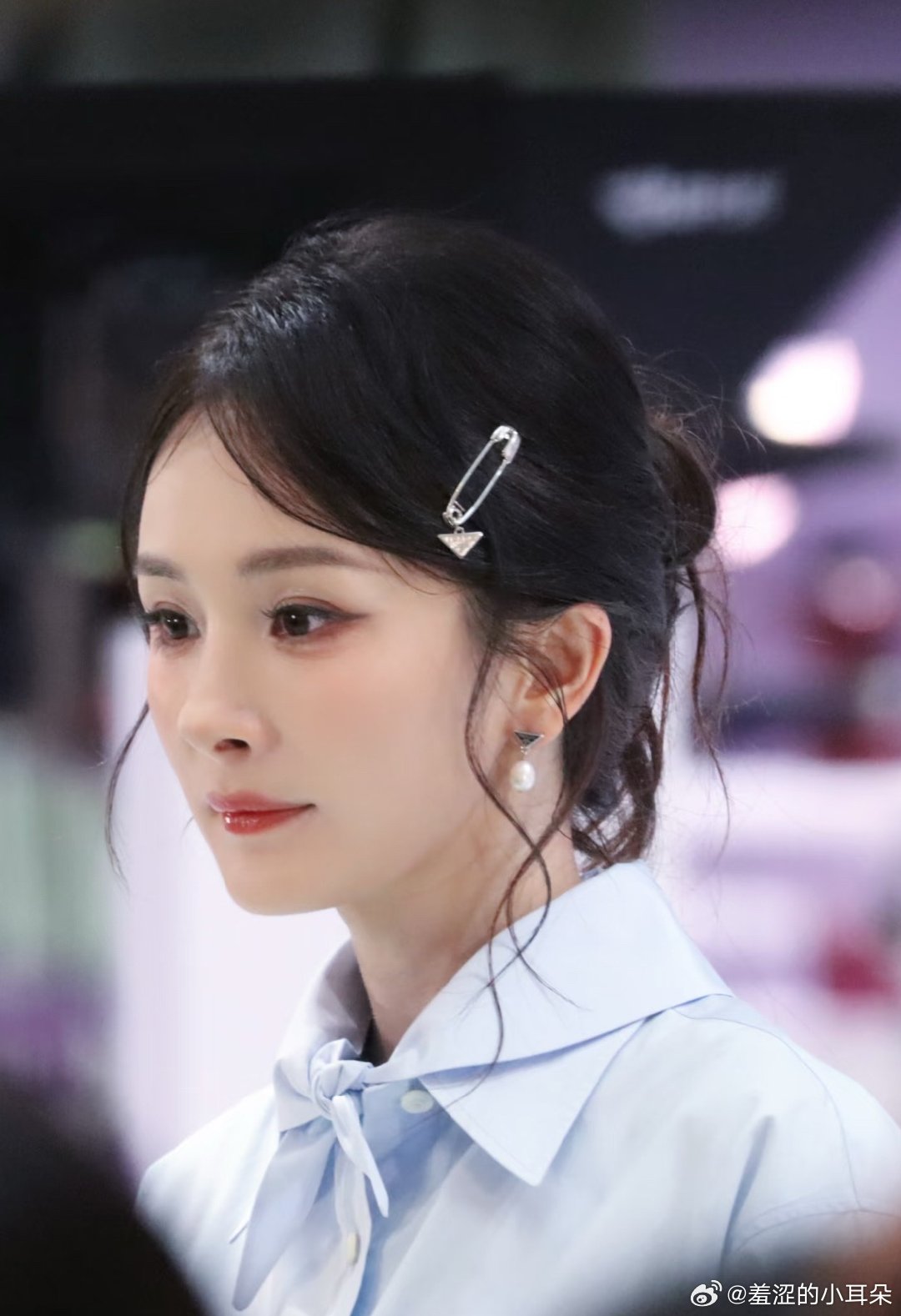 杨幂这个发型真可爱 