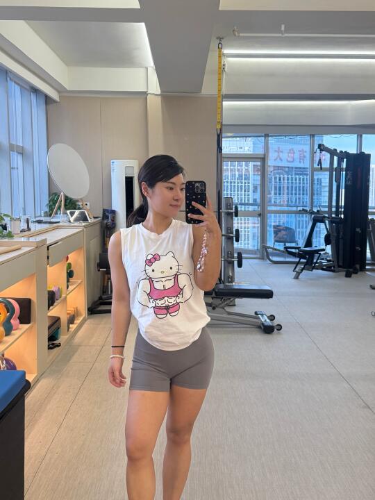 今天是大力士kitty💪
