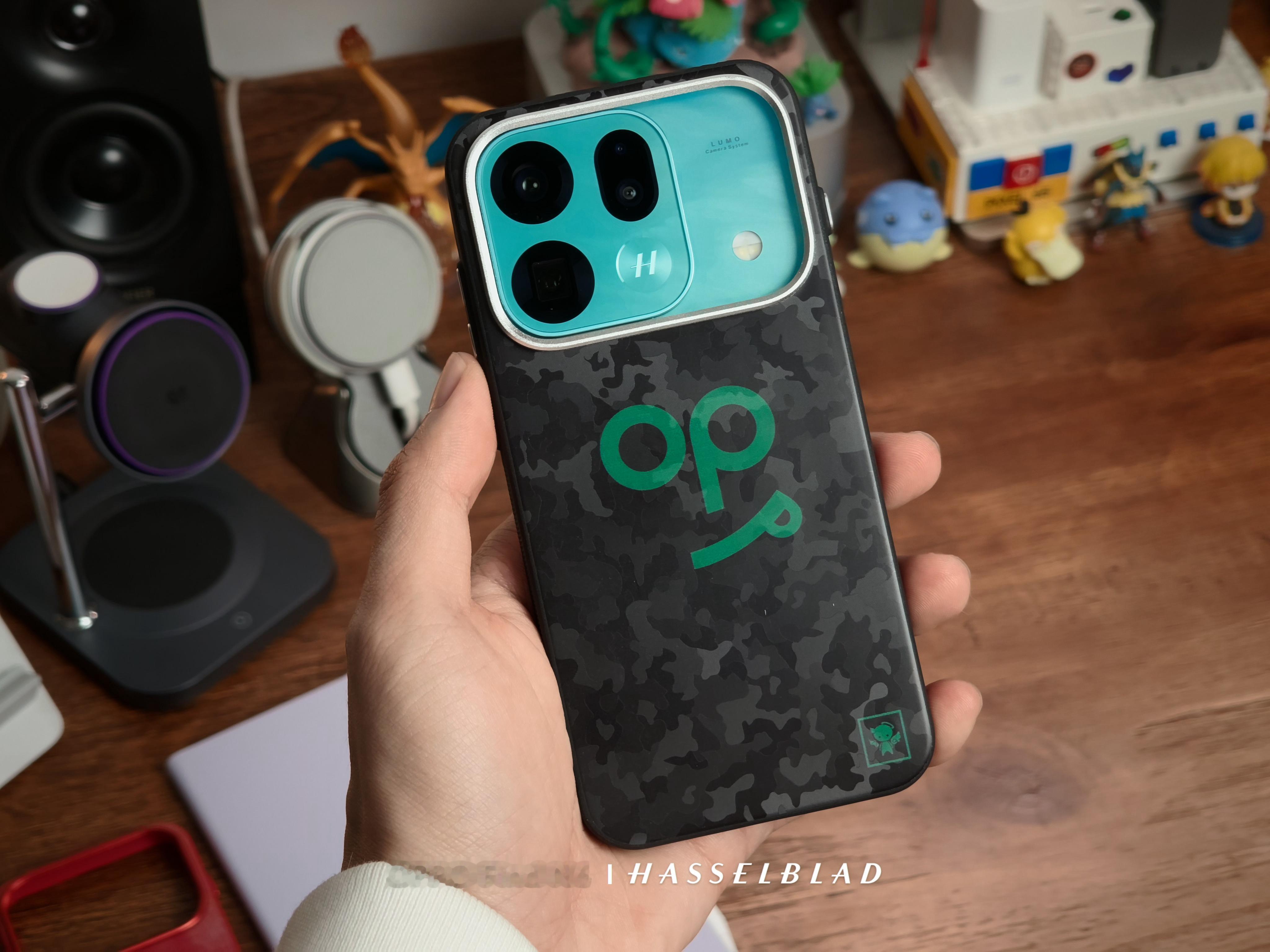 给OPPO Find X9s Pro做的壳膜套装，两款手机壳都有磁吸支持官方无线