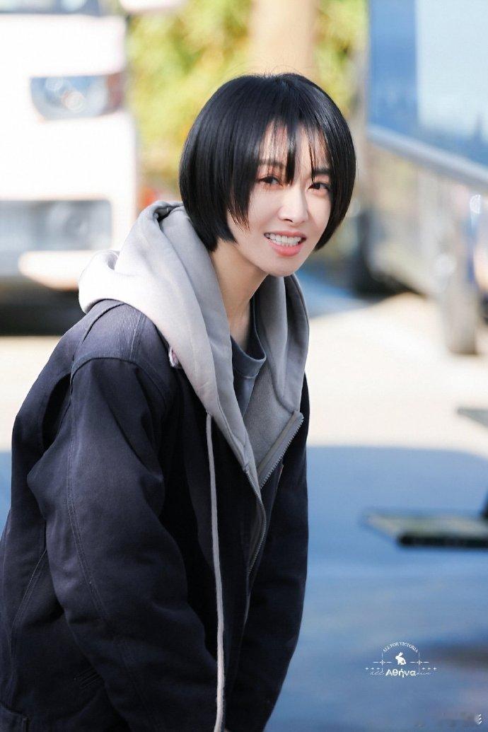 宋茜没有跨年行程谁还不知道？宋茜确认不参加跨年了！不用蹲卫视拼盘，姐姐要过自己的