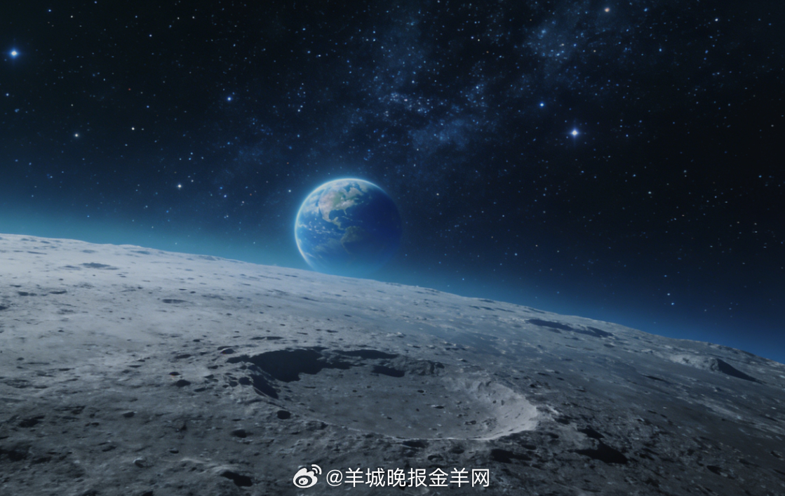 #晚安# 立于月球遥望，地球化作宇宙间温柔的蓝星，夜色裹着星河静谧，愿你枕着整片