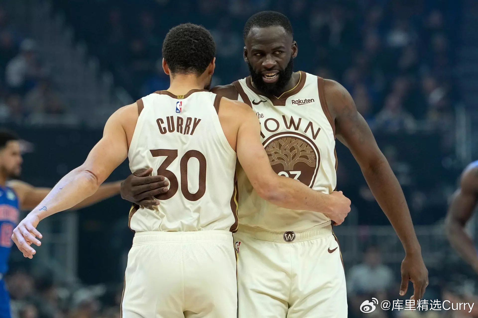 格林表示，库里在对抗训练中的状态已经恢复如常：“每当斯蒂芬进行这种复出前的对抗训