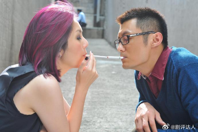 杨千嬅余文乐春娇志明合体杨千嬅给余文乐舞蹈10分披荆斩棘抛开荧幕里的爱恨纠葛，现