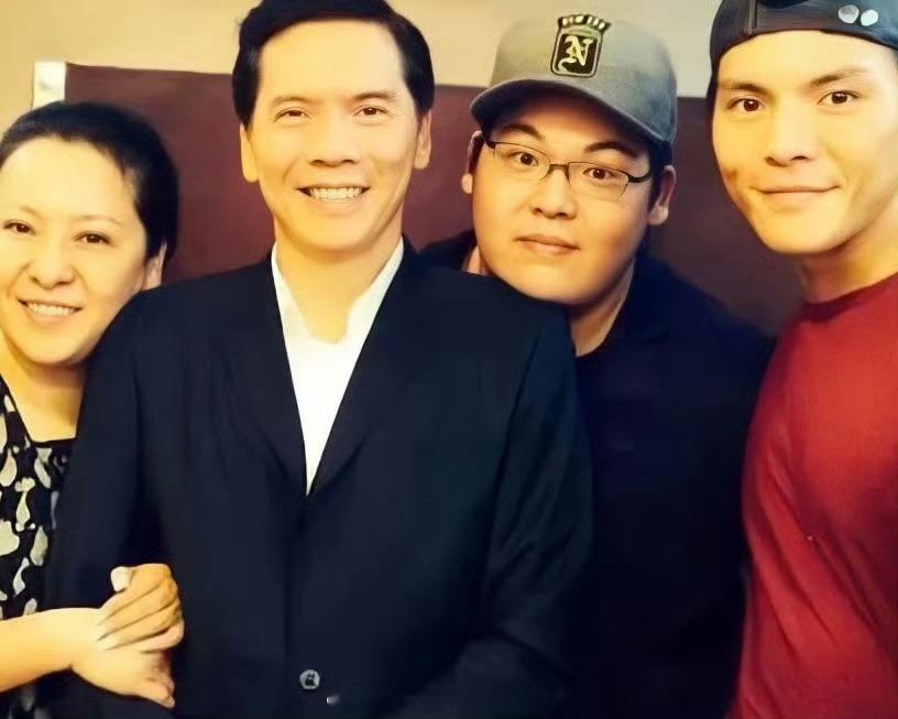 向佑不满遗产分配直喊不公平“财产分之前儿子是儿子，可是分了以后，儿子可能变老子了