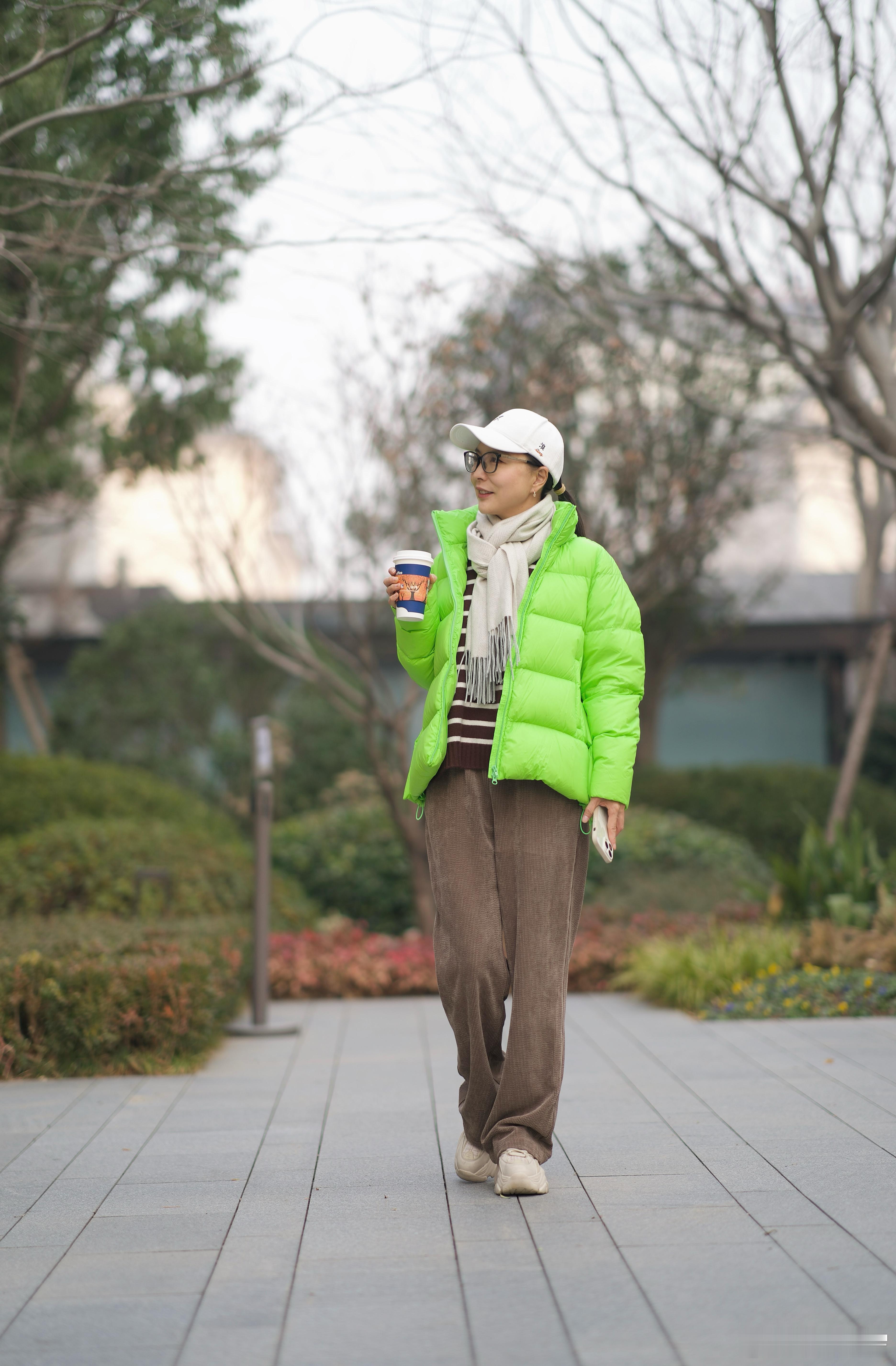 有些衣服，我实在想不通当时为啥会买。感觉有些颜色，就是主打，谁穿都不好看[允悲]