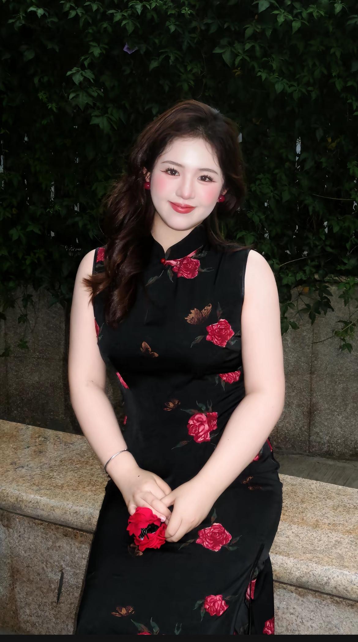 不管啥样，我只喜欢我喜欢的。
不管美不美，我觉得美就行