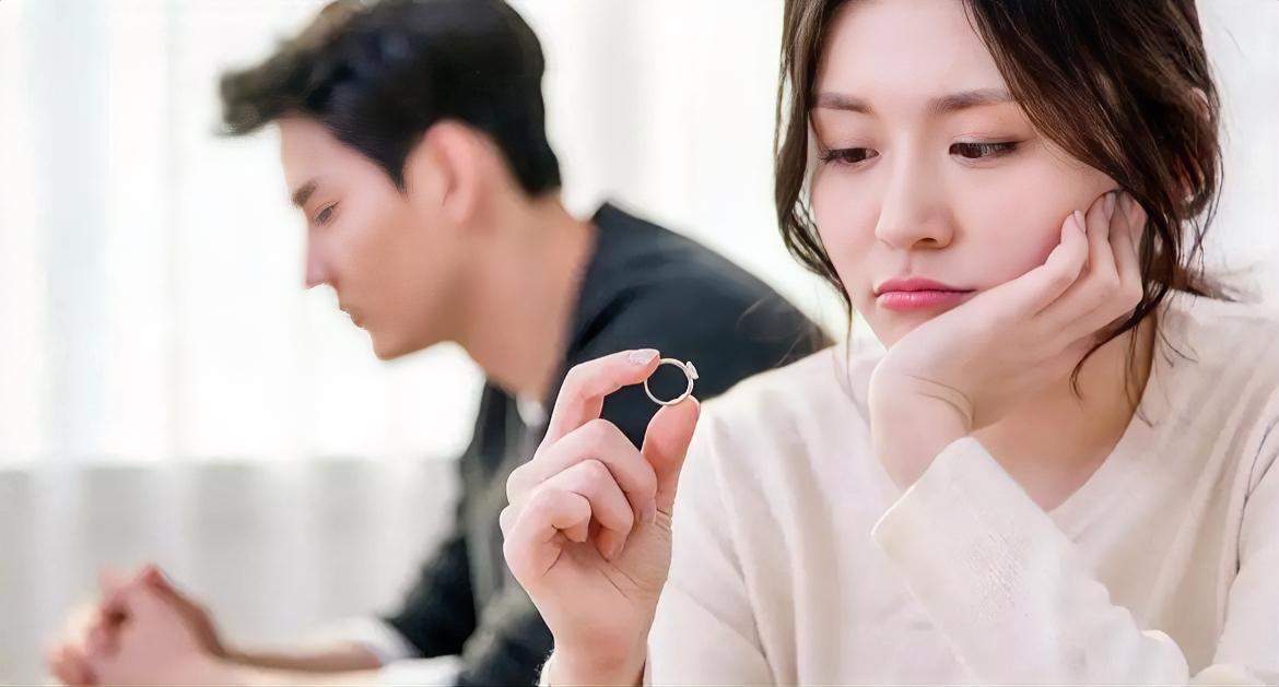 婚姻走到尽头前，女人会说的3句话

女人真正想离开的时候，不会摔门，也不会歇斯底