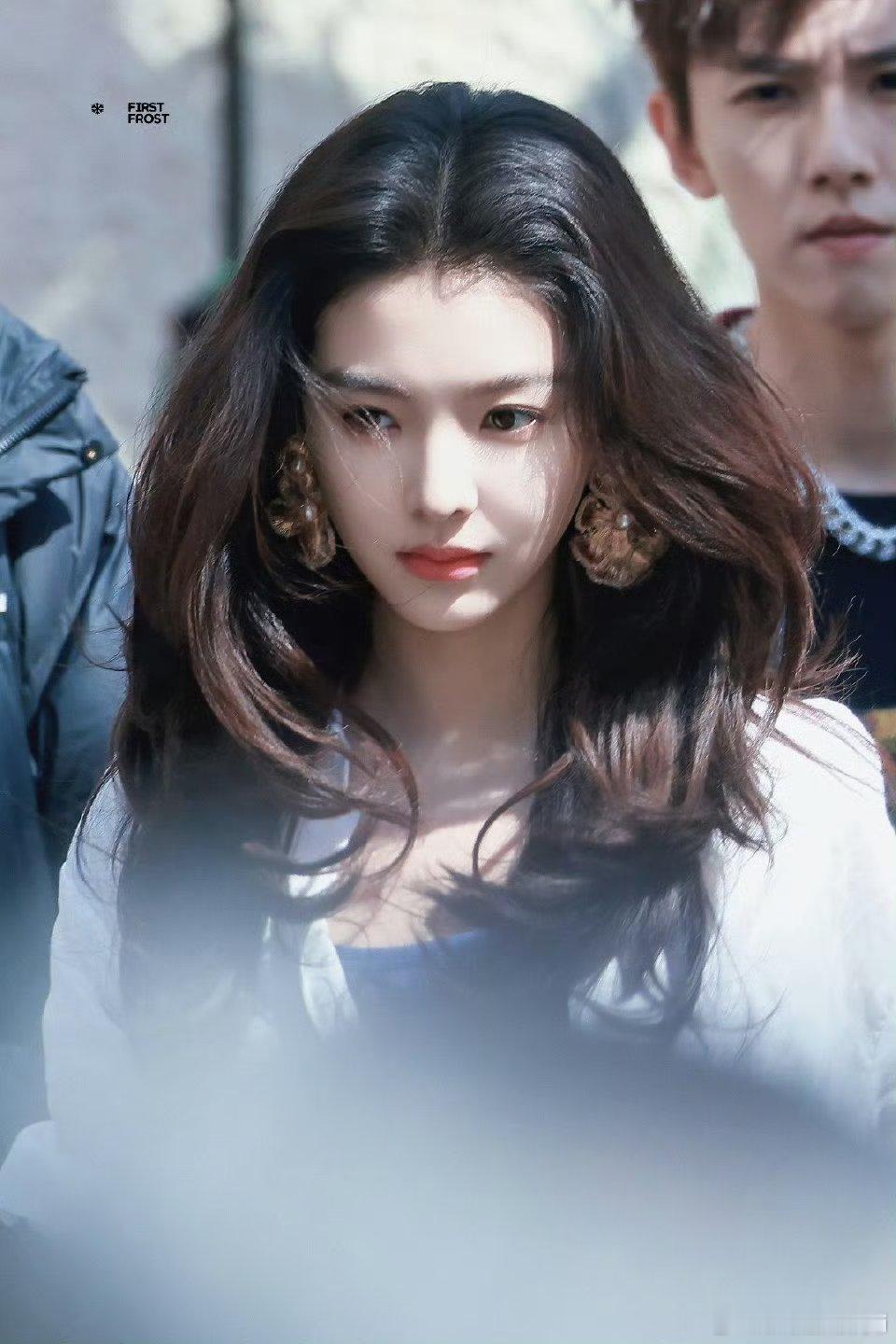 章若楠新剧大事很妙美萌的脸蛋➕曼妙的妆造 沈千盏必胜局 