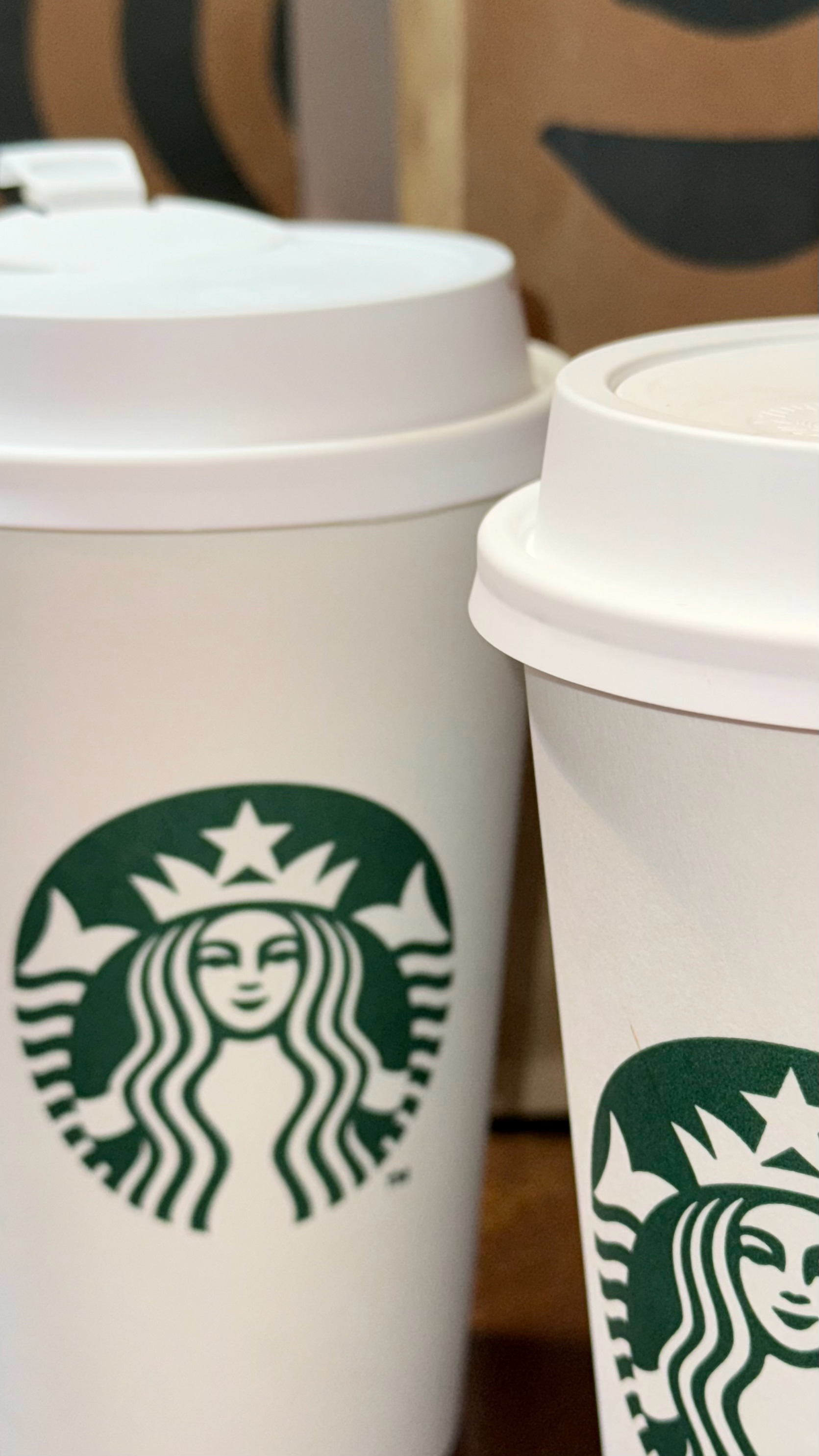 开工第一件事调整工位风水开工玄学这件事情，我愿称之为最强宇宙心理暗示！来上一杯金