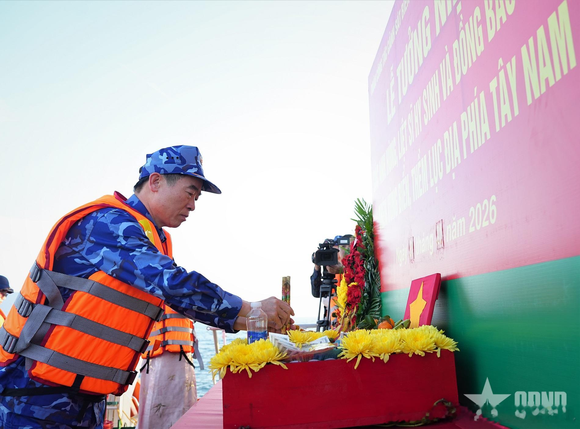 各国海上执法力量信息 【越南】1月29日至2月1日，越南海警党委书记、政委裴国威