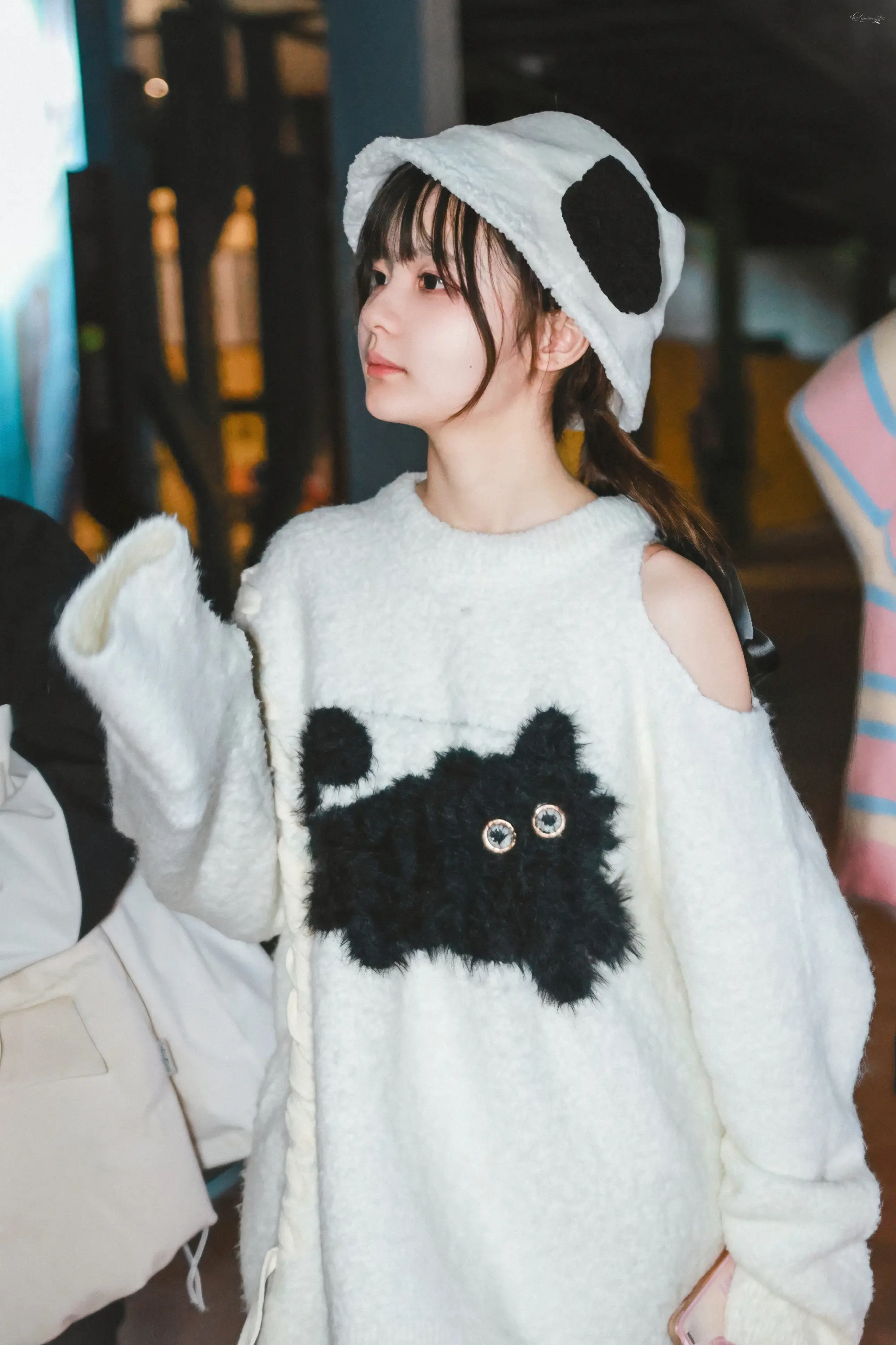 黄怡慈 小黑猫
