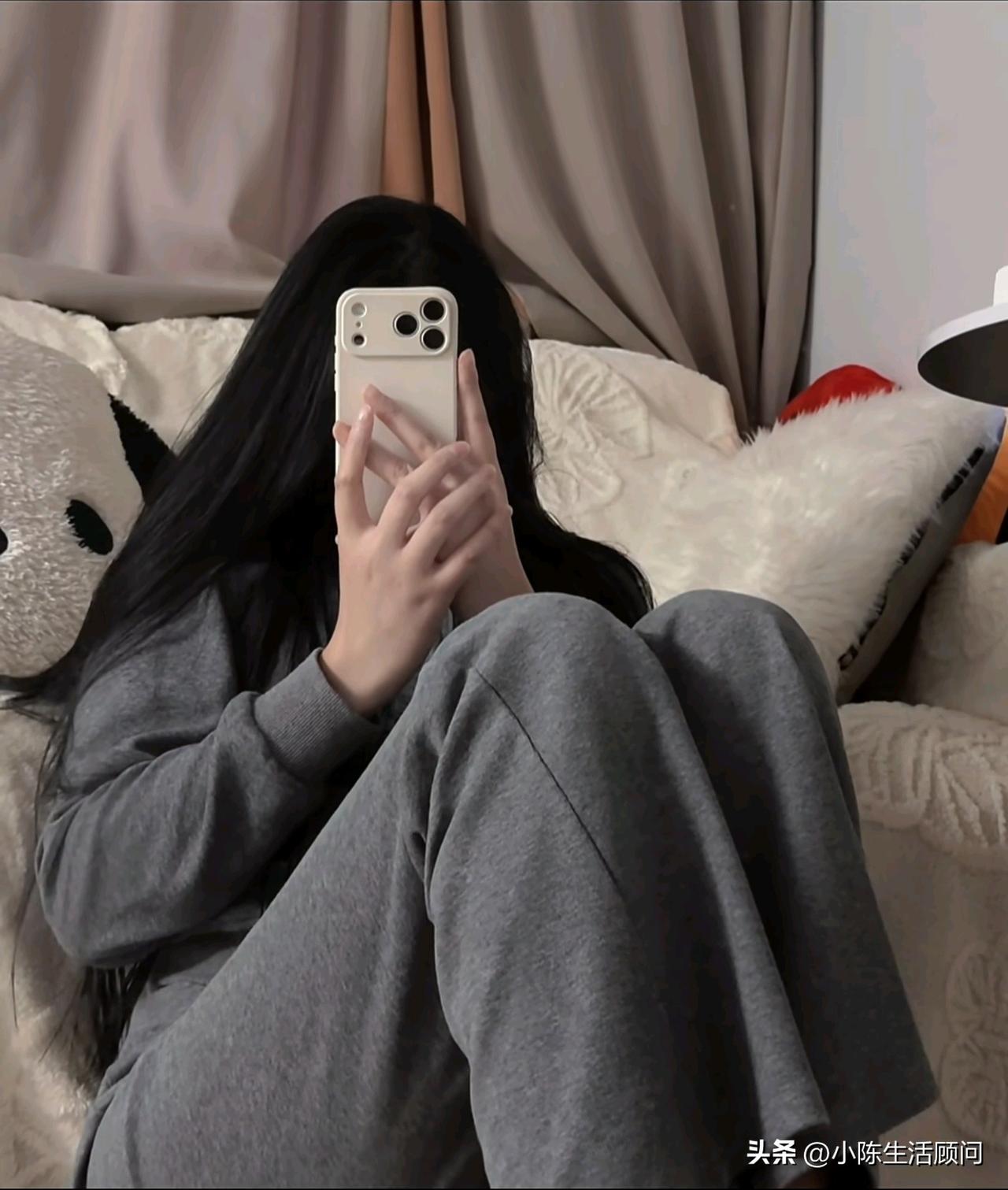 被明天请不请假这个问题困扰着我[哈欠]