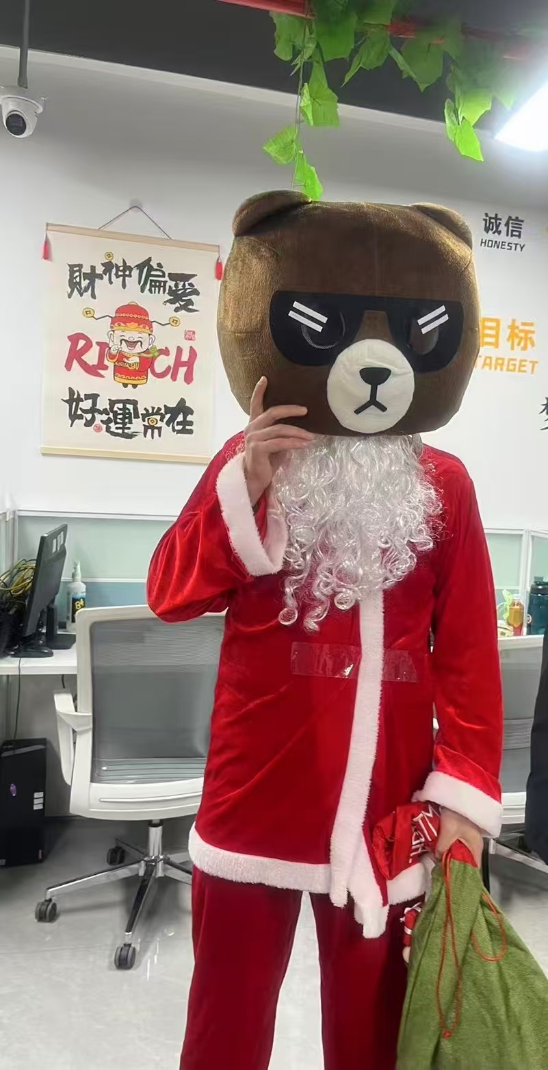 山河已无恙，光影敬英雄！今天不仅是平安夜，更是祖国胜利之夜！平安夜圣诞节今天是长