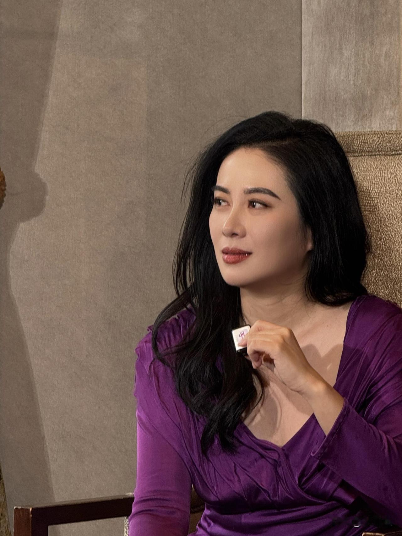 叶璇-一身紫色 太有韵味了