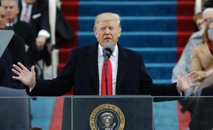 特朗普现在是越来越糊涂了！国债那么多，武器装备基本都要打完了，拜登导演忽悠泽连斯