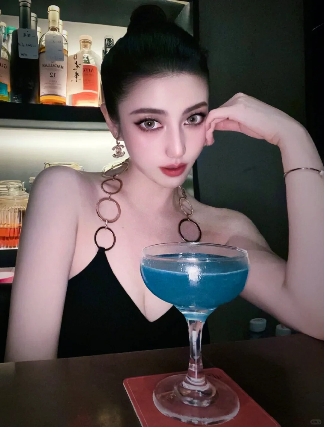 小酌🍸🍸🖤🖤