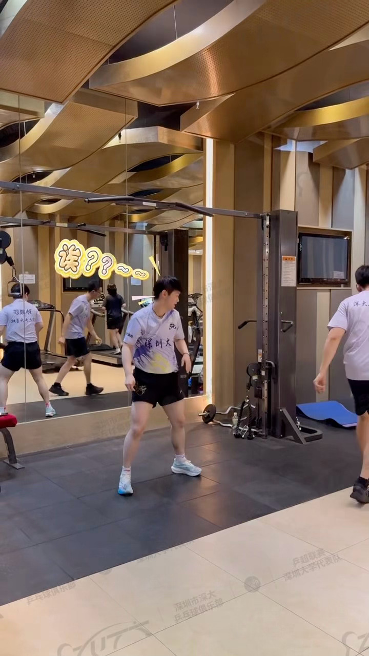 小咪疑惑🤔“欸？”“再来一次”