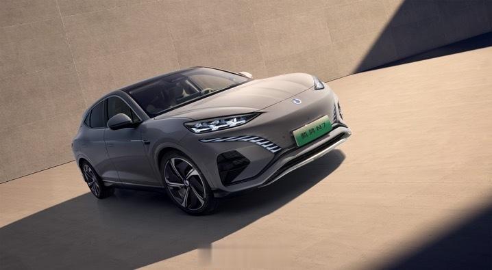 #比亚迪与特斯拉市值差距或将缩小#前面比亚迪从30-300-200的过程只不过是