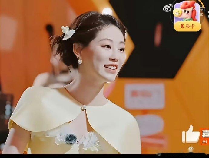 祝绪丹高情商发言 绪丹这处理方式也太教科书了吧，卧铺变硬座的发言温柔又有分寸，高