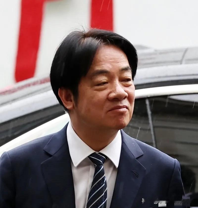 赖清德给国民党扣“红帽子”，国民党果然吓得够呛，立马急着撇清关系。
 
赖清德宣