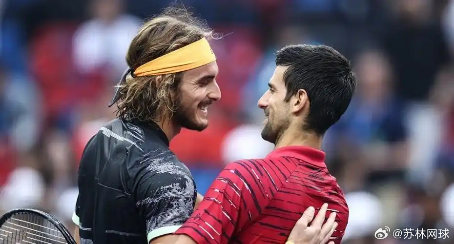 一日双胜，德约科维奇继单打晋级第四轮后，和西西帕斯双打也高奏凯歌。男双第一轮，两