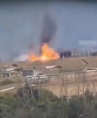 火光冲天！意大利援乌弹药工厂突发剧烈爆炸，火球浓烟腾空而起
 
当地时间8月13