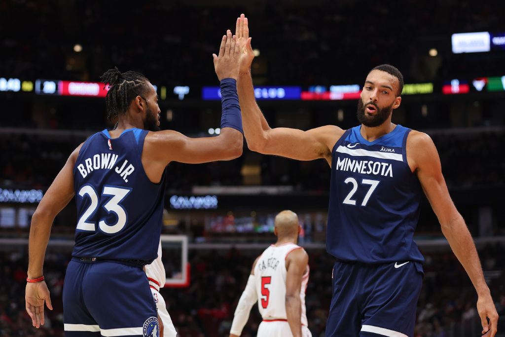 #NBA季前赛##森林狼vs公牛# 全场比分：114-105公牛爱德华兹首节爆发